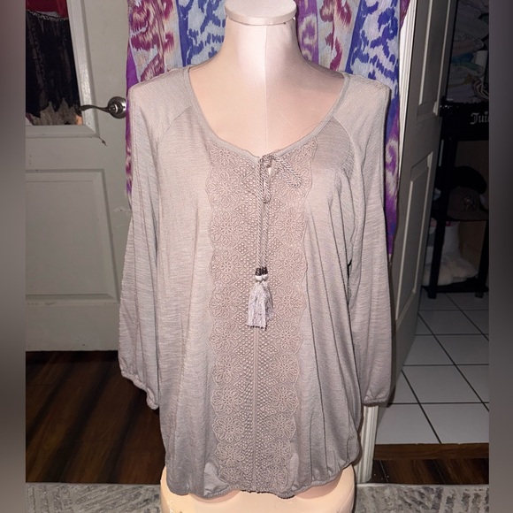 Faded Glory Light Grayish brown Women's Blouse with Lace front & cold shoulders - Picture 1 of 6